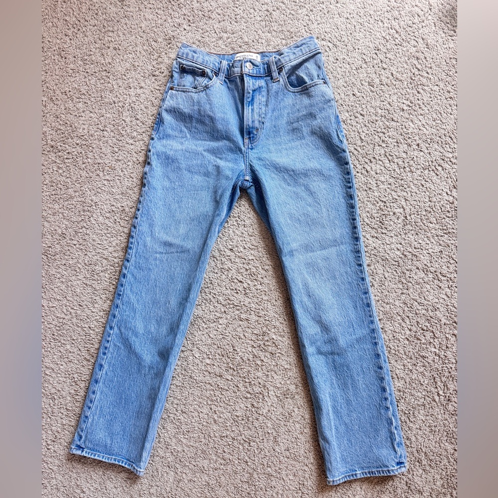 Abercrombie and Fitch 90’s straight leg jeans